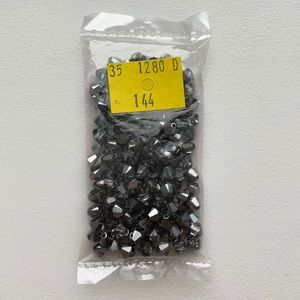 Swarovski 5mm Xilion Bicone – Crystal Silver Night